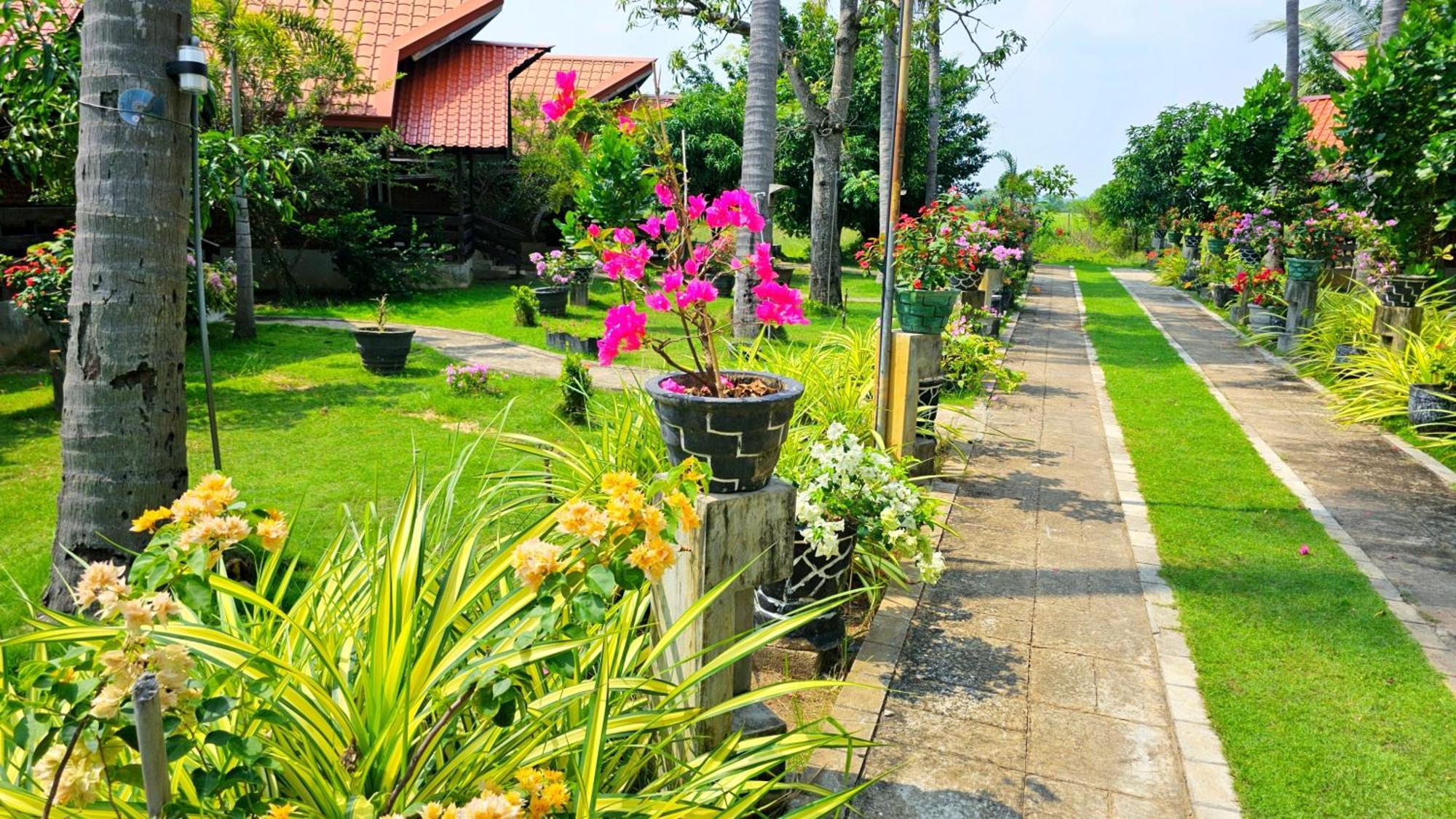 Cocolagoon eco Resort Trincomalee Esterno foto